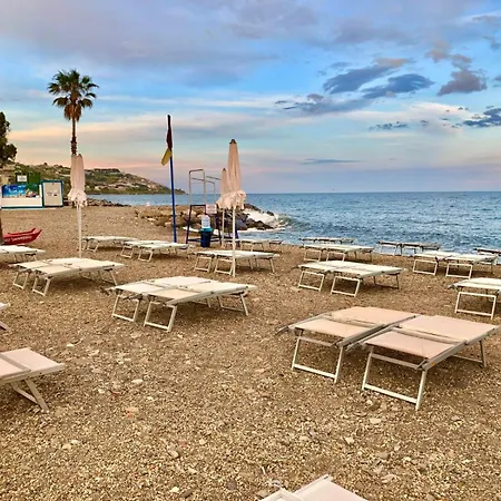 Affittasi Charme Portosole Con Piscina, Accesso Al Mare E Alla Ciclabile E Campo Tennis شقة *